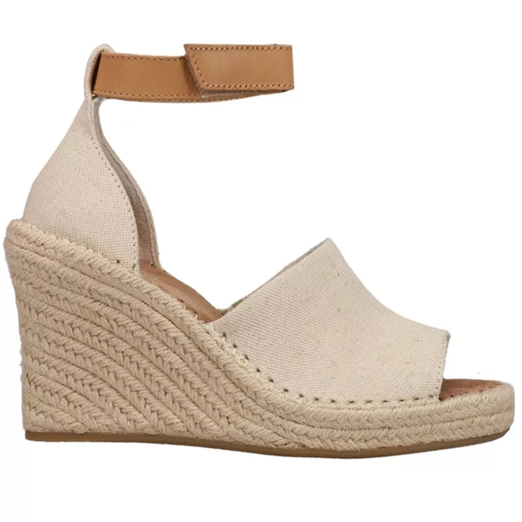 Toms Shoes - Nwot Toms Marisol Wedges size 10 womens